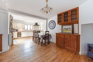 Kitchen / Breakfast Room - click for photo gallery